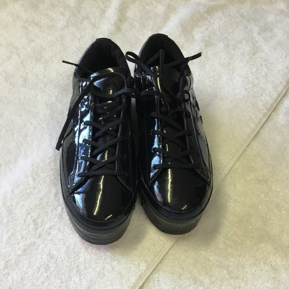 Converse Shoes - Converse Women's One Star Platform Low-Top Sneaker